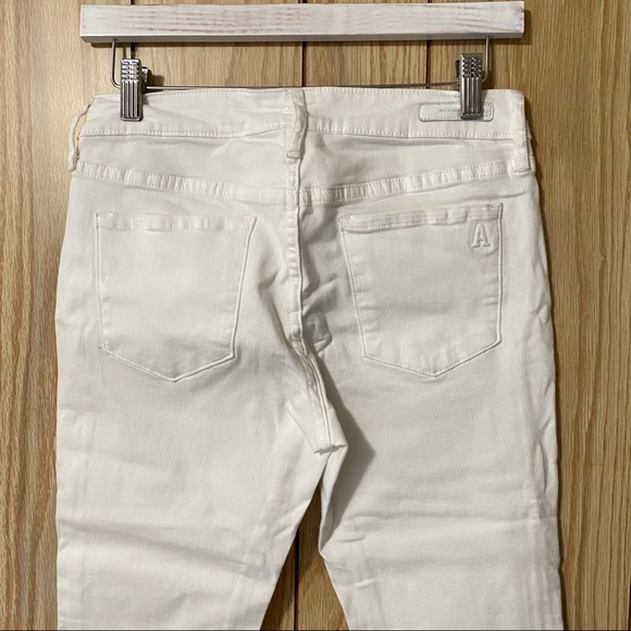 White Pants in size 27 - Picture 5 of 6